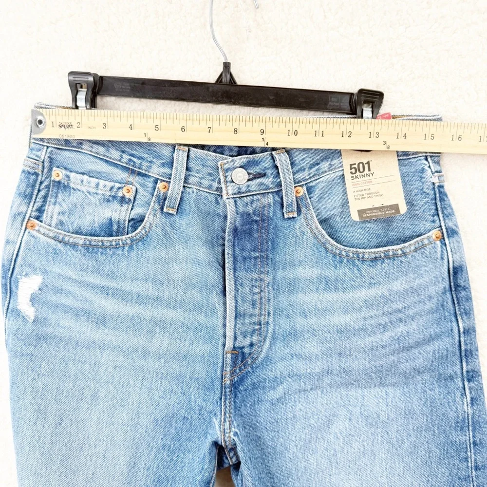 Levi's High rise Fitted Distressed Skinny Jeans Size 30 NWT - Picture 7 of 11